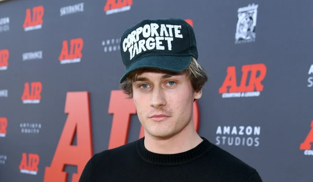 Cole Bennett Cole Bennett